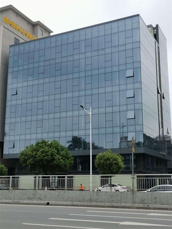 深圳玻璃幕墙工程公司
